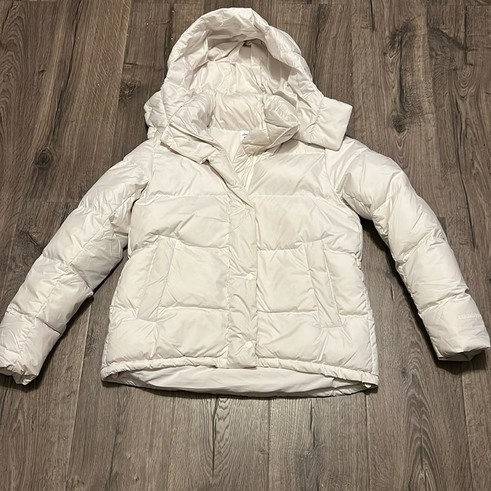 Lululemon goose down jacket